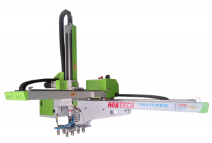 Sử dụng cánh tay robot đa năng trong sản xuất đồ nhựa hiệu quả