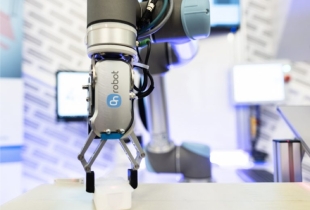 Cánh tay robot - Thiết bị cần thiết trong nền công nghiệp hiện đại